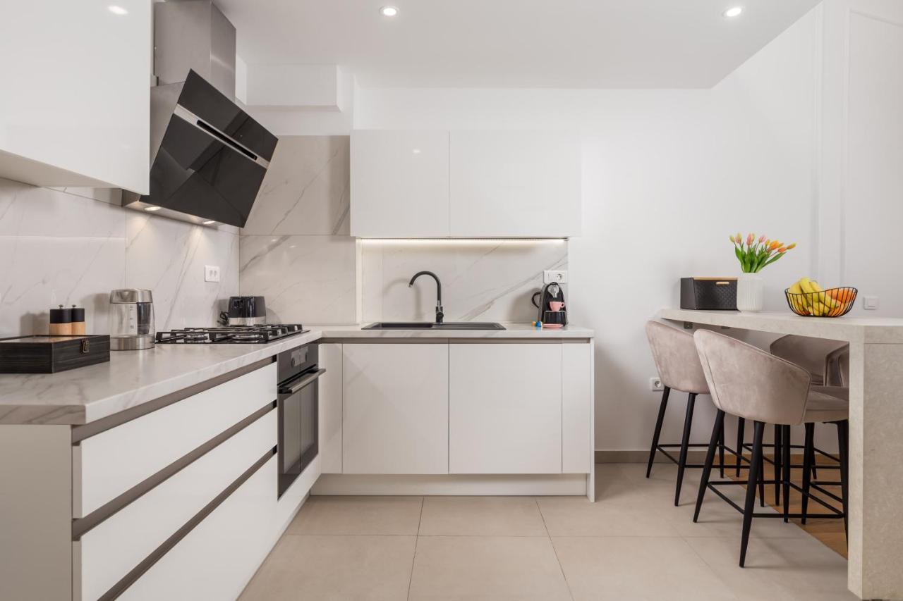 Gallery Apartment Megan2 With Parking Kastav Ngoại thất bức ảnh