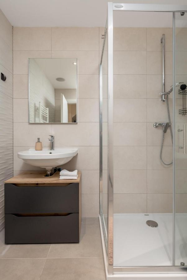Gallery Apartment Megan2 With Parking Kastav Ngoại thất bức ảnh